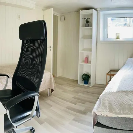 Family Friendly 2 Bed With Sea View Located In Nordstrand For 5 Guests With A Garden And Grill With Sea View Just Beside The شقة