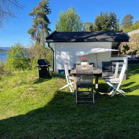 Family Friendly 2 Bed With Sea View Located In Nordstrand For 5 Guests With A Garden And Grill With Sea View Just Beside The أوسلو