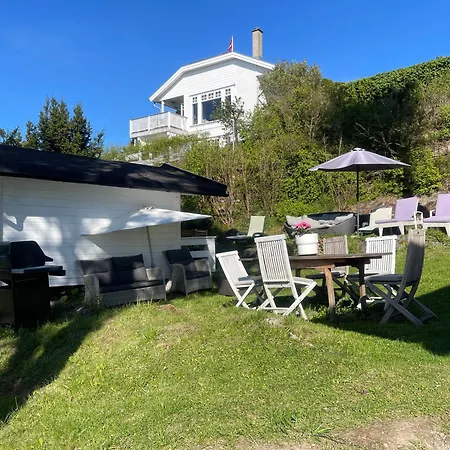 Family Friendly 2 Bed With Sea View Located In Nordstrand For 5 Guests With A Garden And Grill With Sea View Just Beside The شقة أوسلو