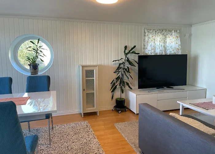 Family Friendly 2 Bed With Sea View Located In Nordstrand For 5 Guests With A Garden And Grill With Sea View Just Beside The *