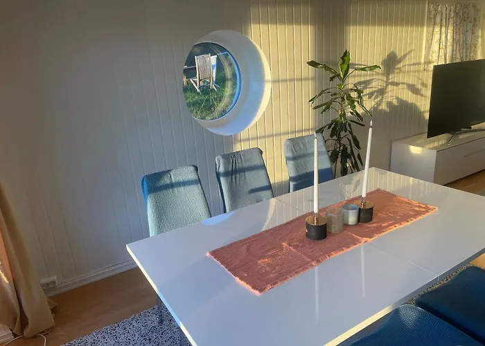 Family Friendly 2 Bed With Sea View Located In Nordstrand For 5 Guests With A Garden And Grill With Sea View Just Beside The أوسلو