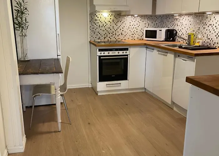 Family Friendly 2 Bed With Sea View Located In Nordstrand For 5 Guests With A Garden And Grill With Sea View Just Beside The