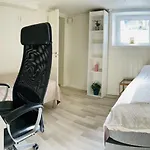 Family Friendly 2 Bed With Sea View Located In Nordstrand For 5 Guests With A Garden And Grill With Sea View Just Beside The Апартаменты