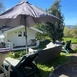 Family Friendly 2 Bed With Sea View Located In Nordstrand For 5 Guests With A Garden And Grill With Sea View Just Beside The Апартаменты