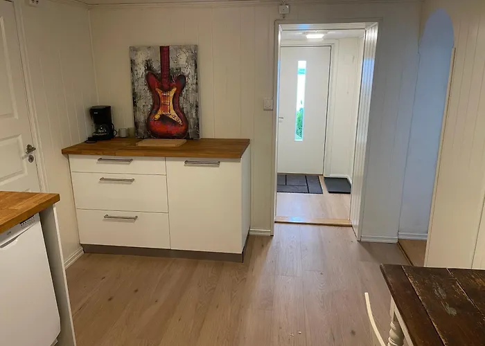 Family Friendly 2 Bed With Sea View Located In Nordstrand For 5 Guests With A Garden And Grill With Sea View Just Beside The